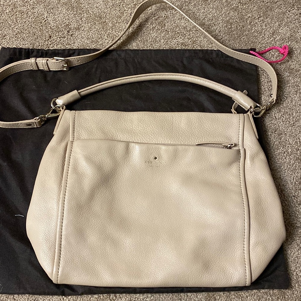 Crossbody Kate Spade bag.